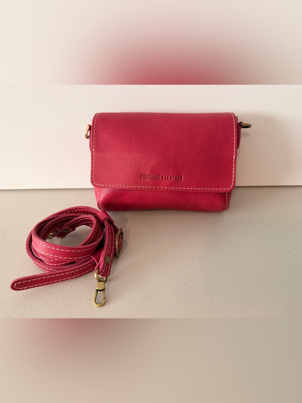 Portland Leather Mini Metro. In HIBISCUS 🌺
Retired